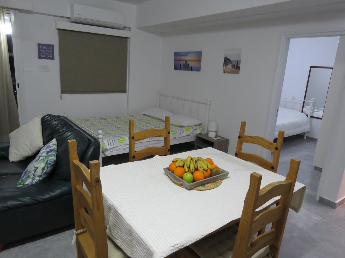 Adonis Apartment Paphos 外观 照片